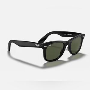 Ray-Ban Black Sunglasses with Green Lenses